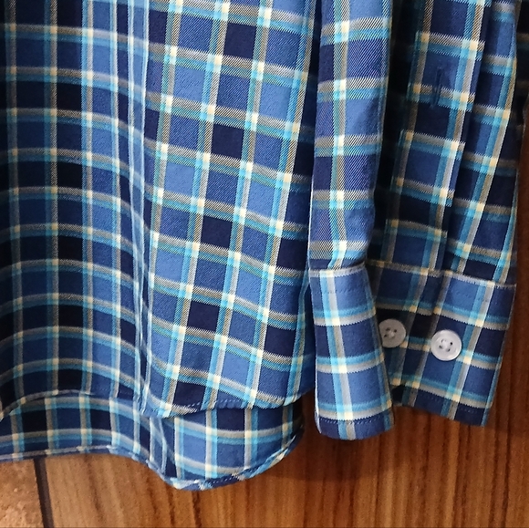 Duluth Trading Co Blue Plaid Men's Shirt - Picture 4 of 5